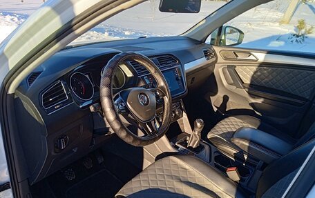 Volkswagen Tiguan II, 2019 год, 2 050 000 рублей, 12 фотография