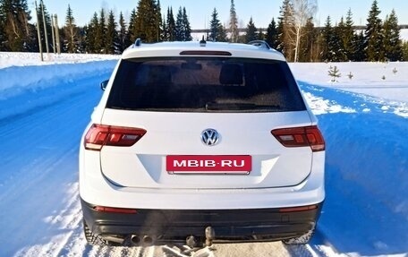 Volkswagen Tiguan II, 2019 год, 2 050 000 рублей, 10 фотография