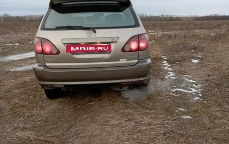 Toyota Harrier, 1999 год, 400 000 рублей, 7 фотография