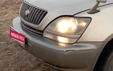 Toyota Harrier, 1999 год, 400 000 рублей, 5 фотография