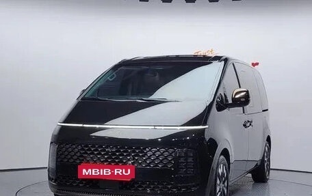 Hyundai Staria, 2024 год, 4 355 000 рублей, 3 фотография