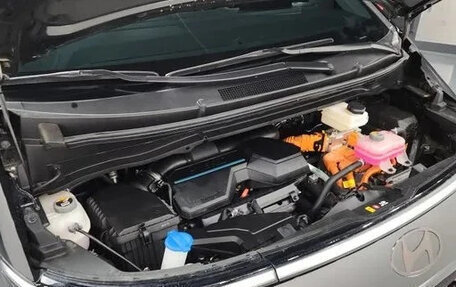 Hyundai Staria, 2024 год, 4 355 000 рублей, 19 фотография