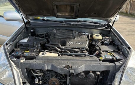 Toyota Land Cruiser Prado 120 рестайлинг, 2003 год, 1 560 000 рублей, 7 фотография