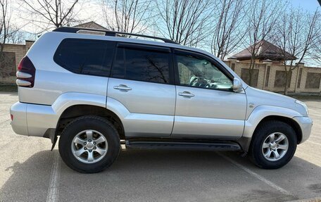 Toyota Land Cruiser Prado 120 рестайлинг, 2003 год, 1 560 000 рублей, 16 фотография