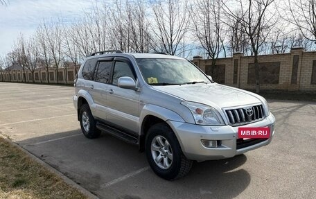 Toyota Land Cruiser Prado 120 рестайлинг, 2003 год, 1 560 000 рублей, 17 фотография