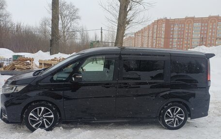 Honda Stepwgn IV, 2017 год, 2 270 000 рублей, 3 фотография