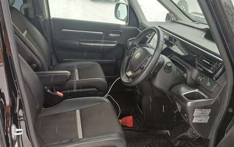 Honda Stepwgn IV, 2017 год, 2 270 000 рублей, 12 фотография