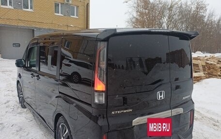 Honda Stepwgn IV, 2017 год, 2 270 000 рублей, 4 фотография