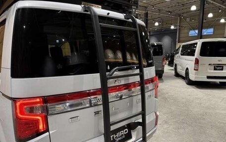 Mitsubishi Delica D:5 I, 2022 год, 3 750 000 рублей, 10 фотография