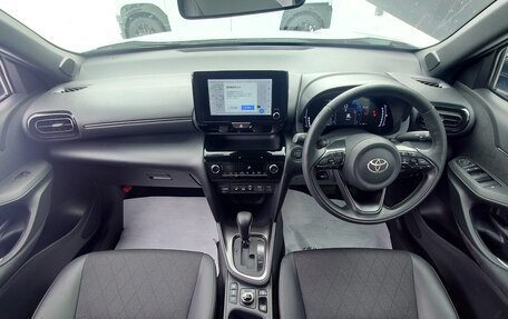 Toyota Yaris Cross, 2022 год, 1 477 000 рублей, 20 фотография