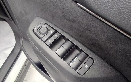 Toyota Yaris Cross, 2022 год, 1 477 000 рублей, 23 фотография