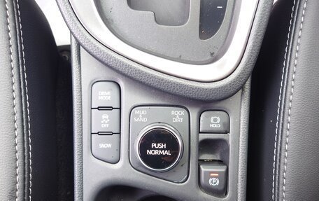 Toyota Yaris Cross, 2022 год, 1 477 000 рублей, 30 фотография