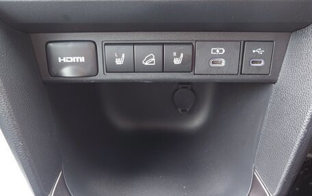 Toyota Yaris Cross, 2022 год, 1 477 000 рублей, 37 фотография