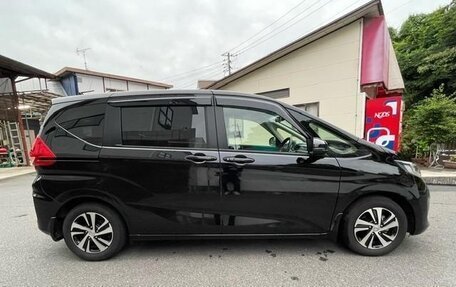 Honda Freed II, 2019 год, 1 389 000 рублей, 8 фотография
