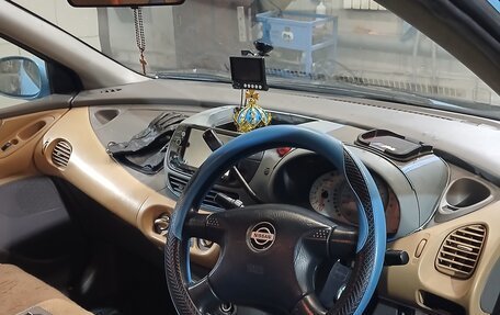 Nissan Tino, 1999 год, 400 000 рублей, 2 фотография