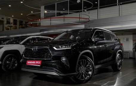 Toyota Highlander, 2025 год, 5 890 000 рублей, 1 фотография