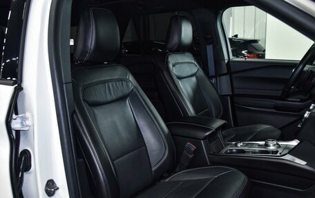 Ford Explorer VI, 2020 год, 3 999 000 рублей, 8 фотография