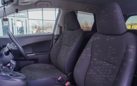 Toyota Ractis II, 2013 год, 966 000 рублей, 11 фотография