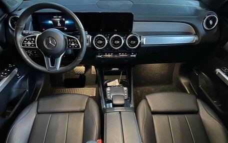 Mercedes-Benz GLB, 2023 год, 2 160 000 рублей, 8 фотография