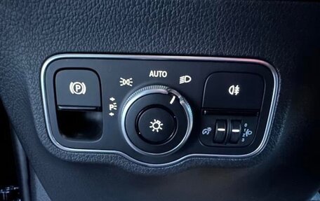 Mercedes-Benz GLB, 2023 год, 2 160 000 рублей, 12 фотография