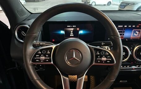 Mercedes-Benz GLB, 2023 год, 2 160 000 рублей, 13 фотография