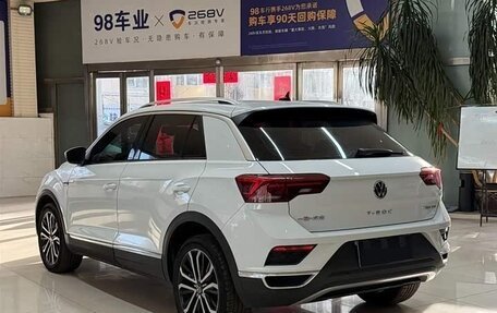 Volkswagen T-Roc I, 2022 год, 1 725 050 рублей, 6 фотография