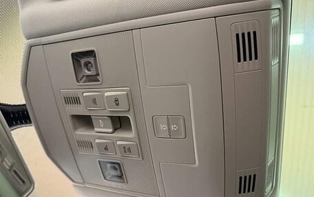 Volkswagen T-Roc I, 2022 год, 1 725 050 рублей, 22 фотография