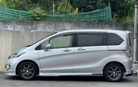 Honda Freed I, 2016 год, 866 000 рублей, 4 фотография