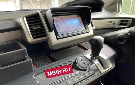Honda Freed I, 2016 год, 866 000 рублей, 15 фотография