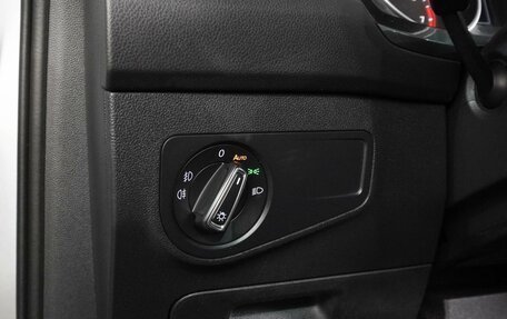 Volkswagen Tiguan II, 2017 год, 2 249 000 рублей, 17 фотография