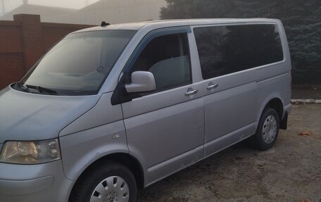 Volkswagen Caravelle T5, 2006 год, 1 150 000 рублей, 4 фотография