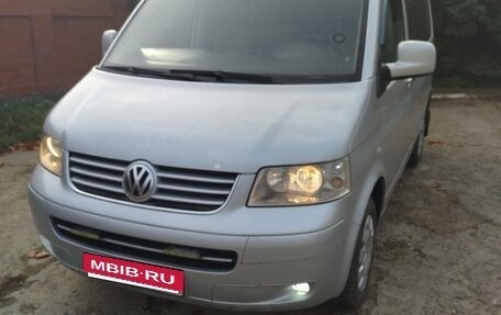 Volkswagen Caravelle T5, 2006 год, 1 150 000 рублей, 5 фотография