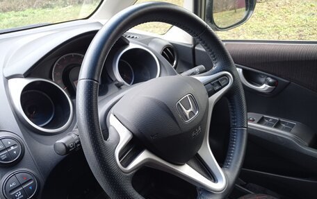 Honda Fit III, 2012 год, 1 000 000 рублей, 26 фотография