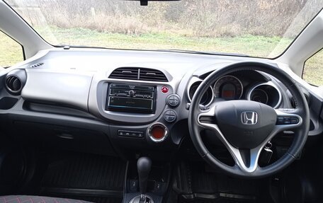 Honda Fit III, 2012 год, 1 000 000 рублей, 23 фотография