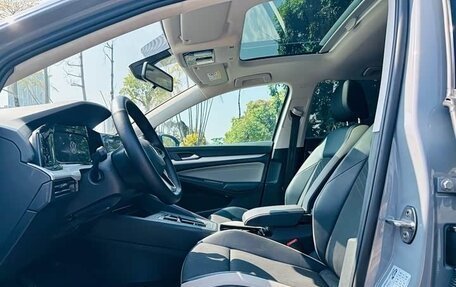 Volkswagen Golf VIII, 2022 год, 1 726 050 рублей, 13 фотография