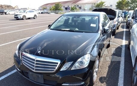 Mercedes-Benz E-Класс, 2012 год, 2 000 000 рублей, 1 фотография