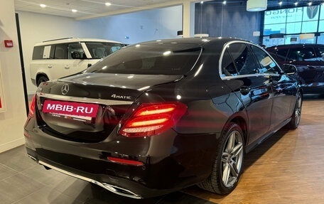 Mercedes-Benz E-Класс, 2020 год, 3 490 000 рублей, 6 фотография