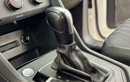 Volkswagen Tiguan II, 2021 год, 2 600 000 рублей, 15 фотография