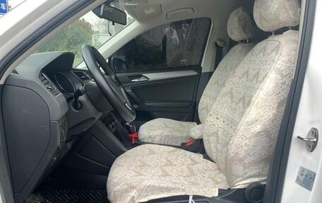 Volkswagen Tiguan II, 2021 год, 2 600 000 рублей, 8 фотография