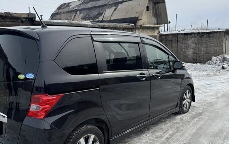 Honda Freed I, 2009 год, 800 000 рублей, 4 фотография