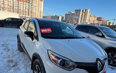 Renault Kaptur I рестайлинг, 2017 год, 1 250 000 рублей, 2 фотография