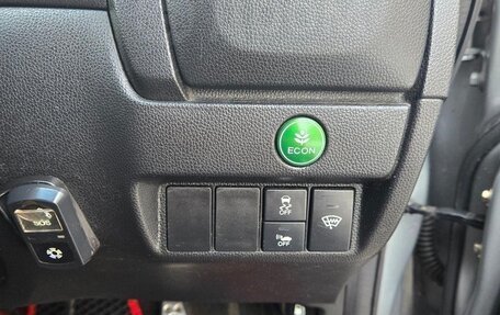 Honda Fit III, 2013 год, 900 000 рублей, 11 фотография