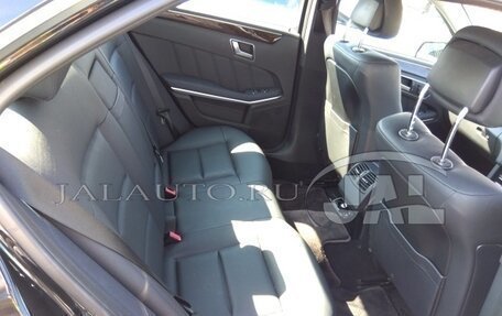 Mercedes-Benz E-Класс, 2012 год, 2 000 000 рублей, 10 фотография