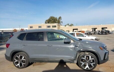 Volkswagen Taos, 2022 год, 2 400 000 рублей, 6 фотография