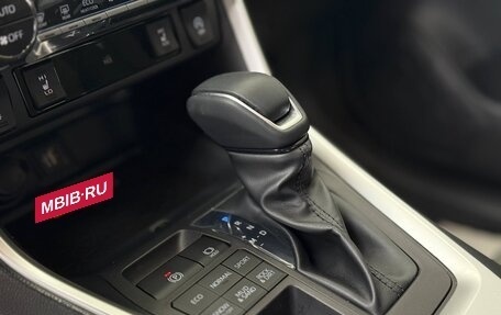 Toyota RAV4, 2025 год, 4 150 000 рублей, 11 фотография