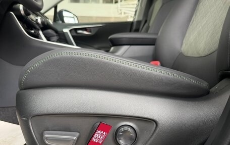 Toyota RAV4, 2025 год, 4 150 000 рублей, 15 фотография