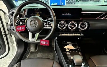 Mercedes-Benz A-Класс, 2022 год, 1 700 010 рублей, 8 фотография