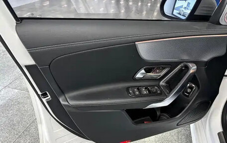 Mercedes-Benz A-Класс, 2022 год, 1 700 010 рублей, 12 фотография