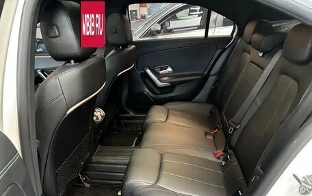 Mercedes-Benz A-Класс, 2022 год, 1 700 010 рублей, 14 фотография