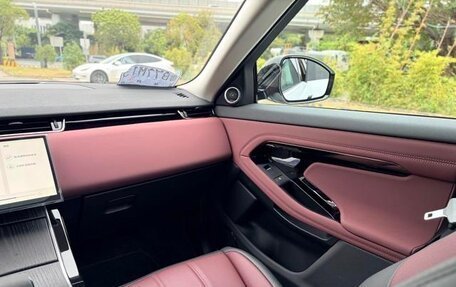 Land Rover Range Rover Evoque II, 2024 год, 20 фотография